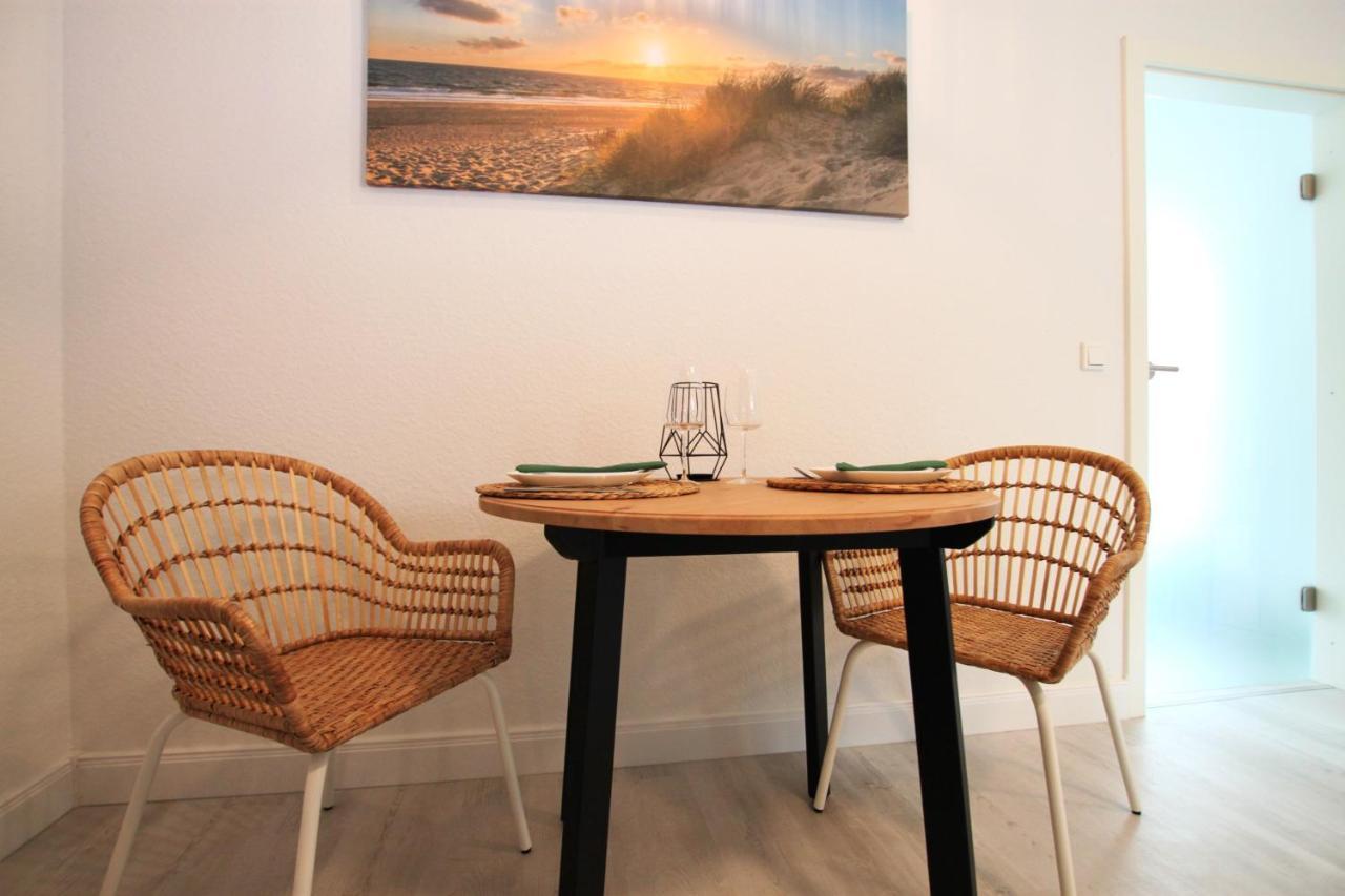 Apartment Meerzeit Mit Terrasse Husum  Kültér fotó